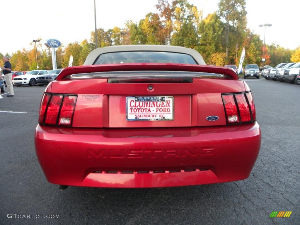 2000 Mustang V6 Convertible - Laser Red Metallic / Medium Parchment photo #4
