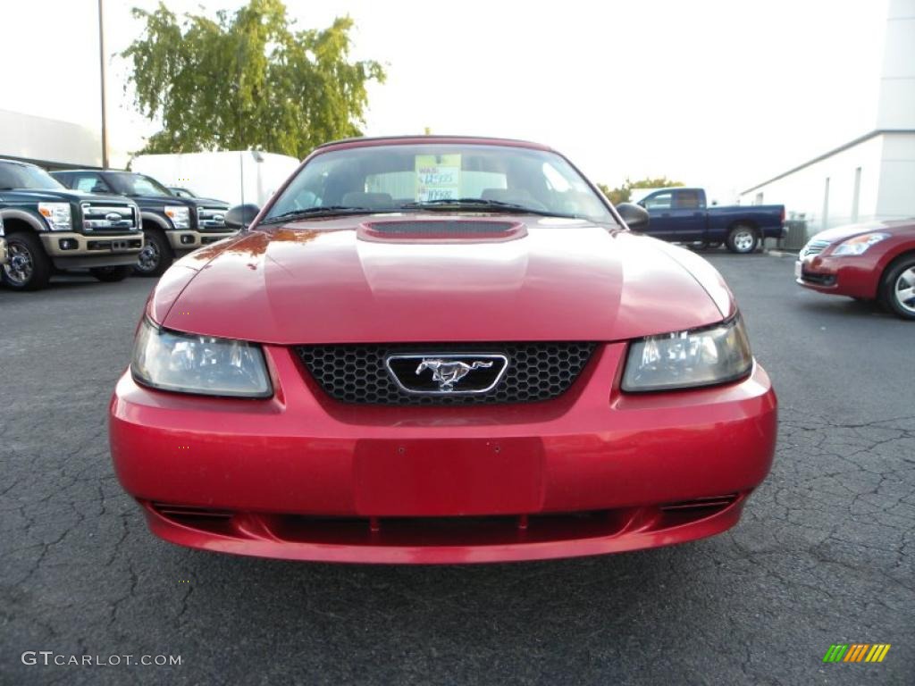2000 Mustang V6 Convertible - Laser Red Metallic / Medium Parchment photo #7
