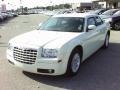 Cool Vanilla White - 300 Touring Photo No. 1