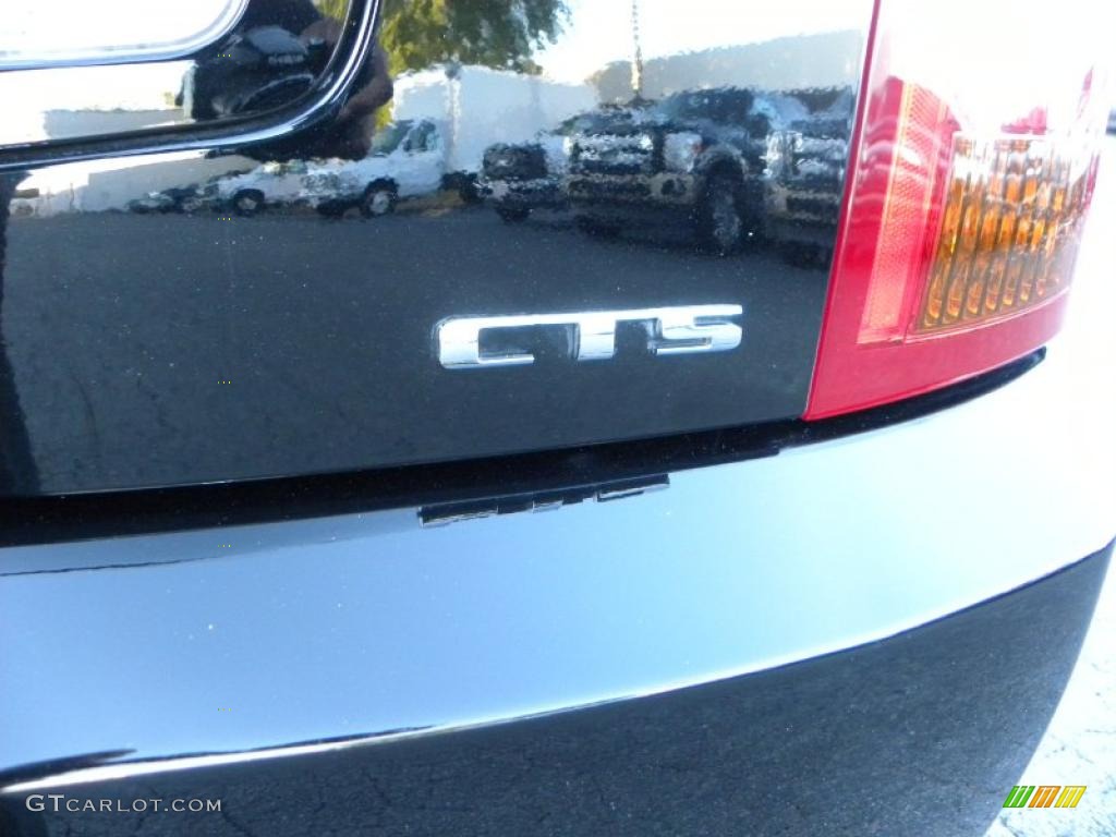 2007 Cadillac CTS Sedan Marks and Logos Photos