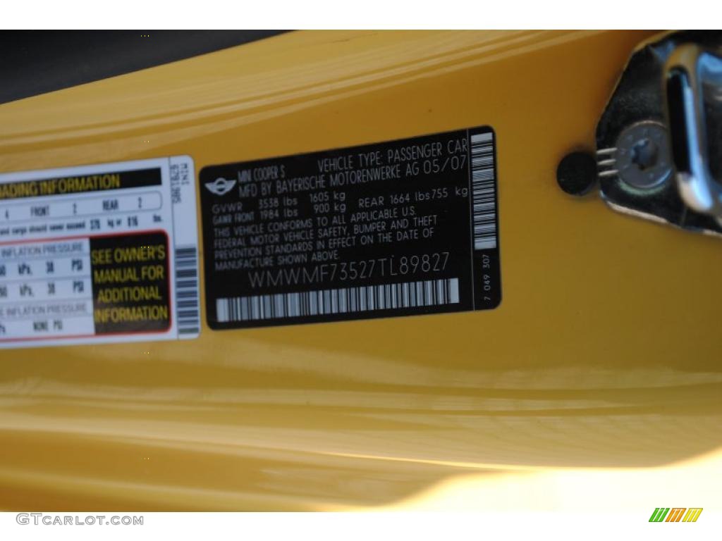 2007 Cooper S Hardtop - Mellow Yellow / Carbon Black/Black photo #14