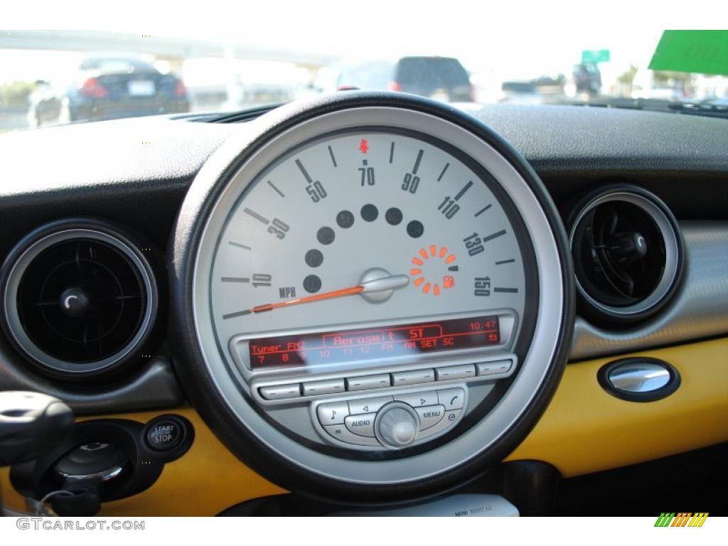 2007 Cooper S Hardtop - Mellow Yellow / Carbon Black/Black photo #16