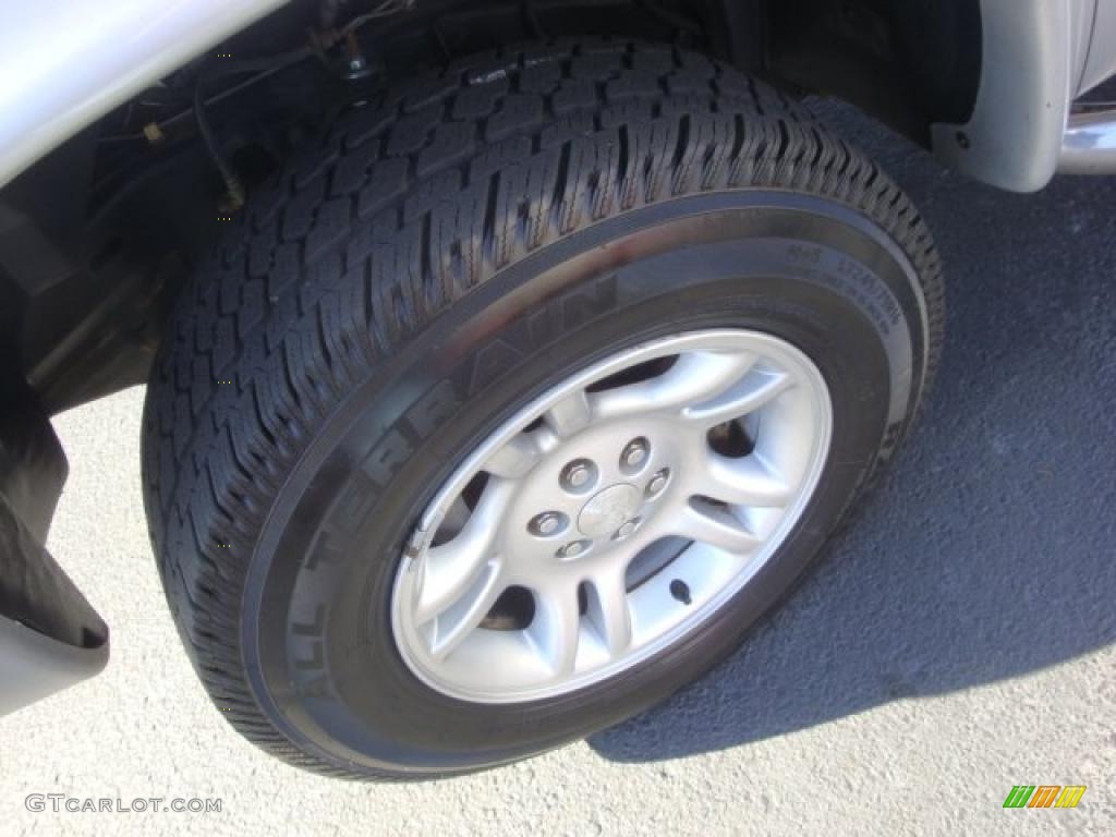 2004 Dodge Dakota SLT Quad Cab 4x4 Wheel Photo #38984193
