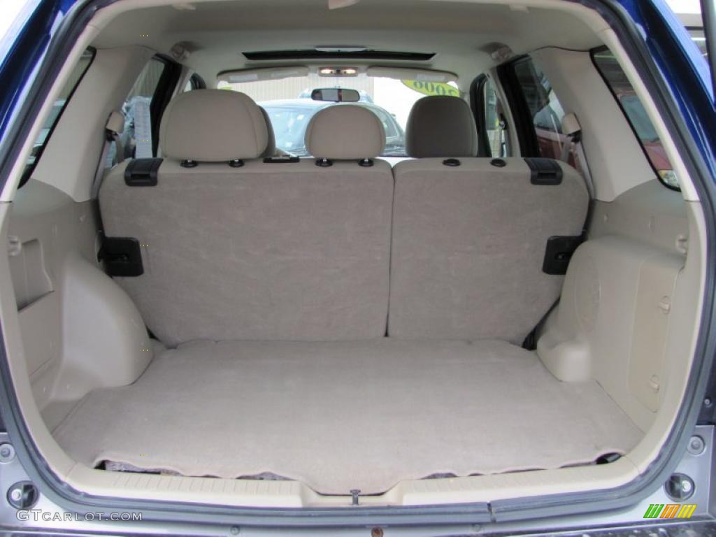 2006 Ford Escape XLT V6 4WD Trunk Photo #38984921