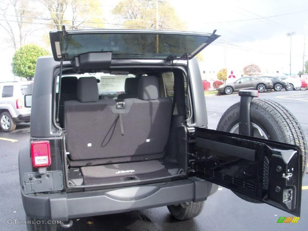 2011 Wrangler Sport S 4x4 - Black / Black photo #19