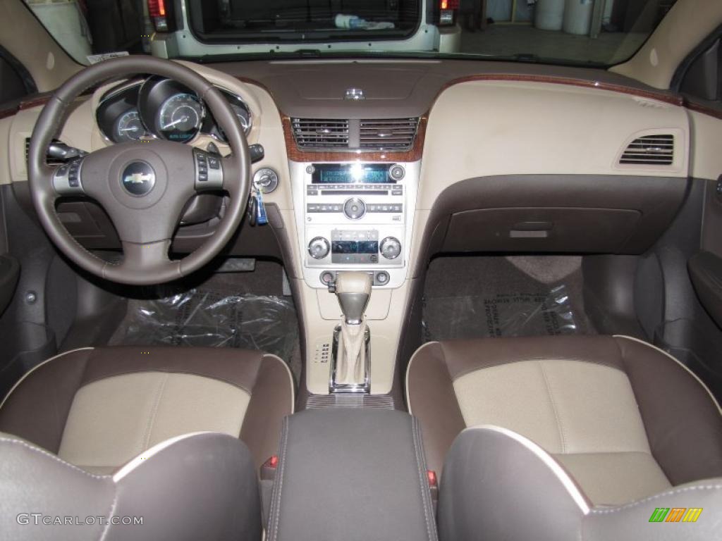 2010 Chevrolet Malibu LTZ Sedan Cocoa/Cashmere Dashboard Photo #38987661