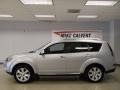 2009 Cool Silver Metallic Mitsubishi Outlander SE  photo #3