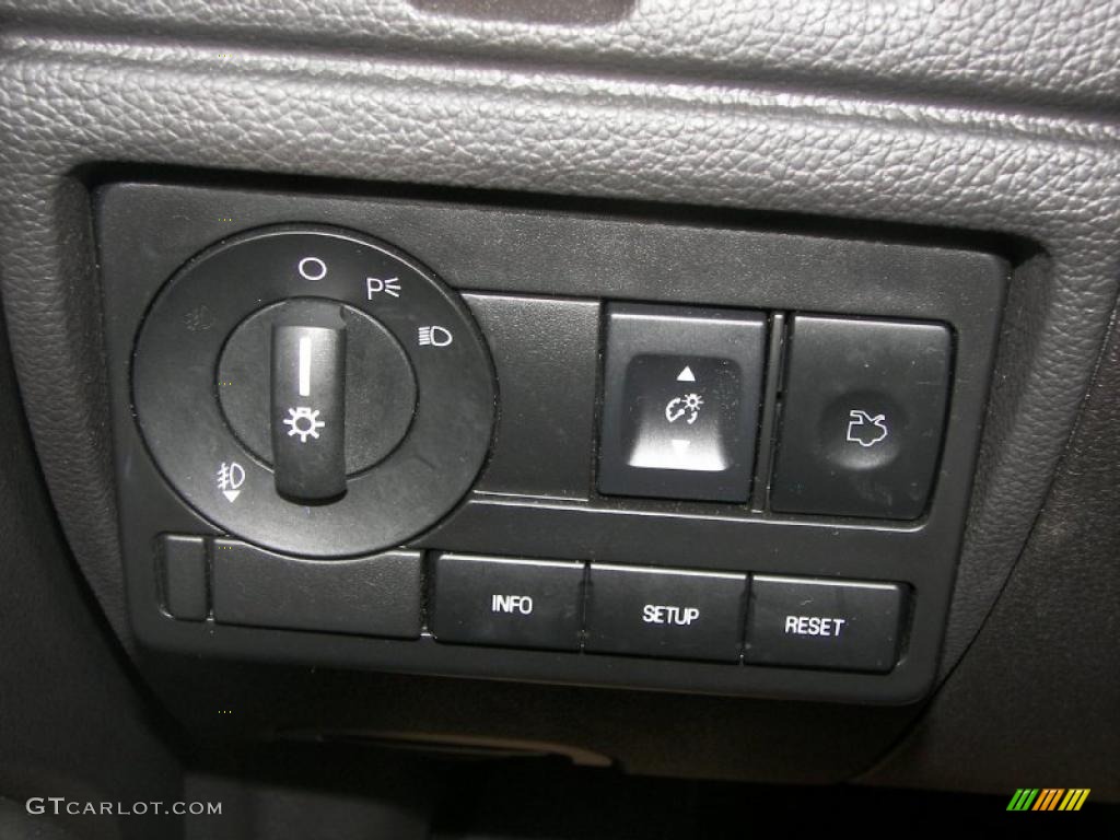 2010 Ford Fusion SE Controls Photo #38988805