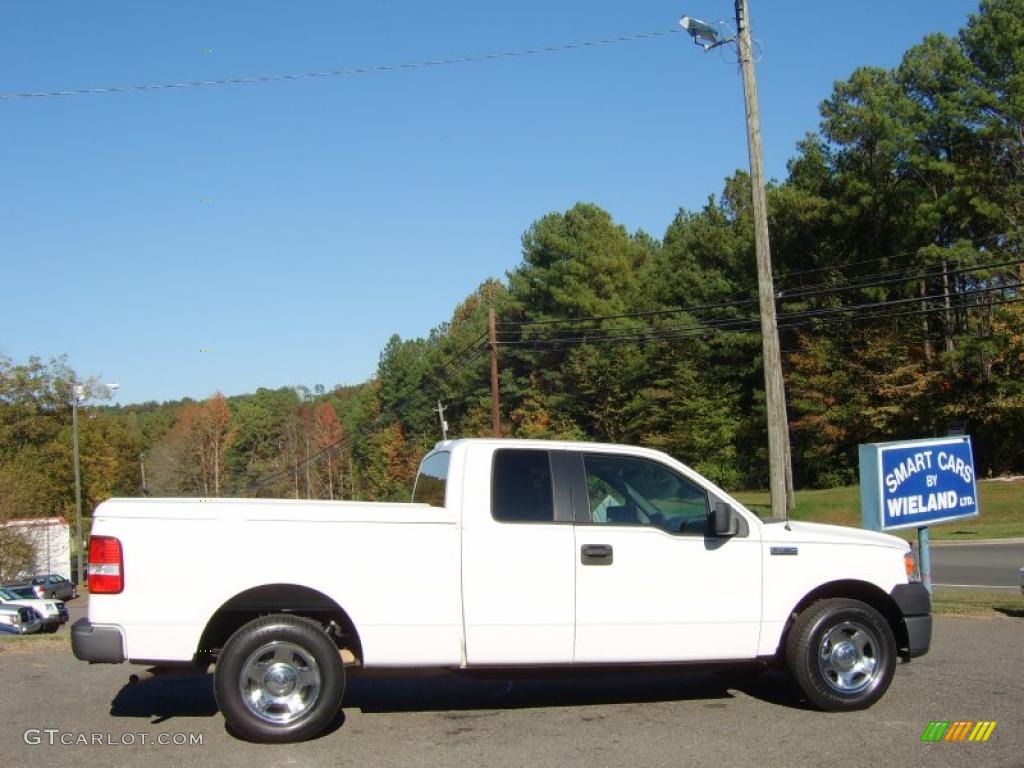 Oxford White Ford F150