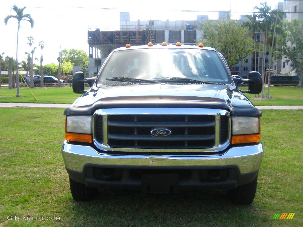 2000 F350 Super Duty Lariat Crew Cab Dually - Woodland Green Metallic / Medium Parchment photo #31