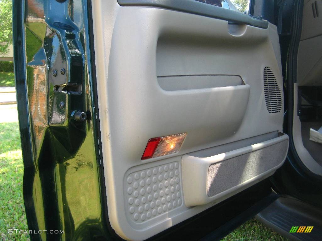 2000 F350 Super Duty Lariat Crew Cab Dually - Woodland Green Metallic / Medium Parchment photo #35