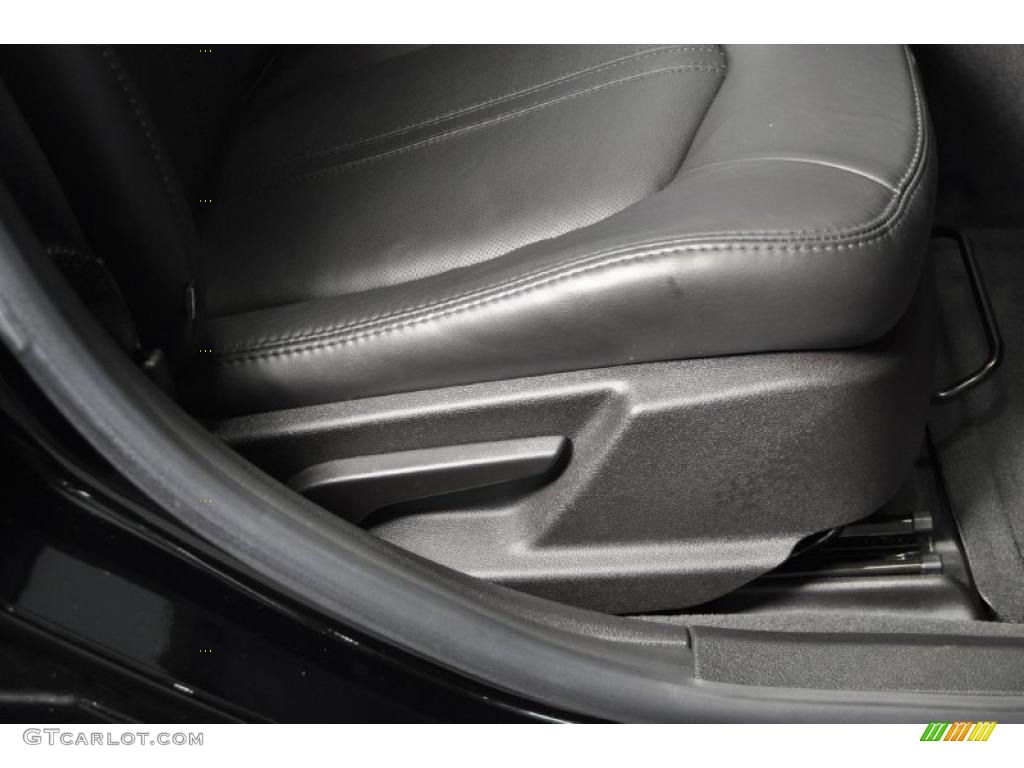 Ebony Interior 2009 Cadillac CTS Sedan Photo #38993589