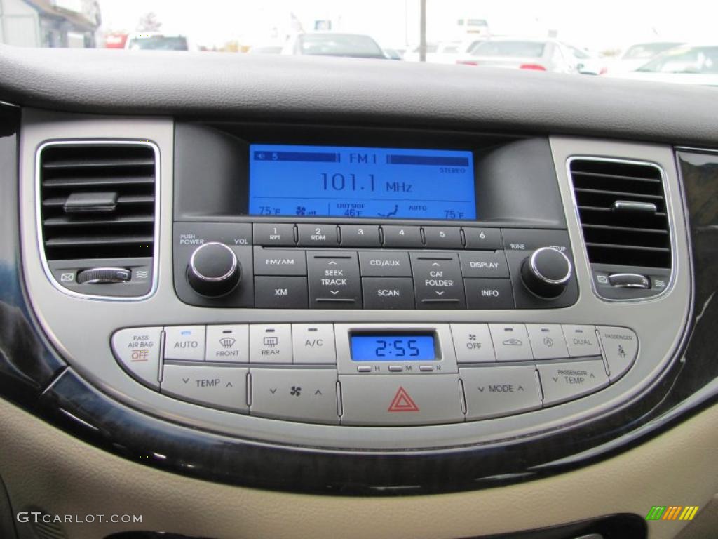 2009 Hyundai Genesis 3.8 Sedan Controls Photo #38994294