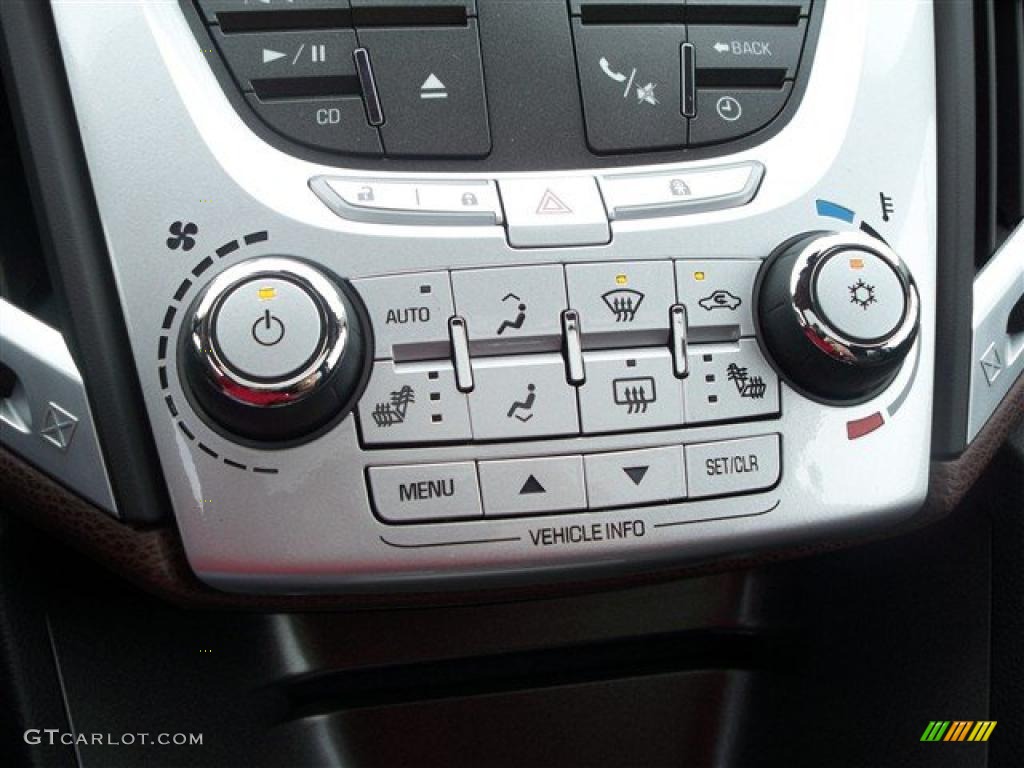 2011 GMC Terrain SLT Controls Photo #38995094