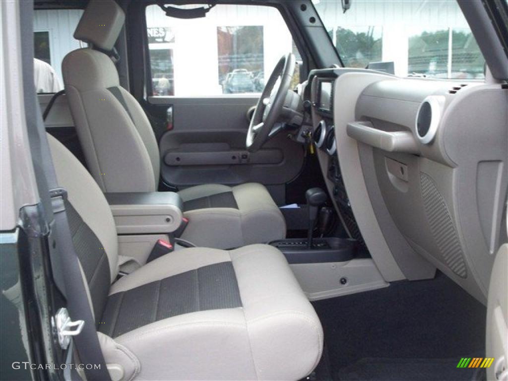 Dark Khaki/Medium Khaki Interior 2010 Jeep Wrangler Sahara 4x4 Photo #38995258