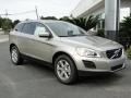 Front 3/4 View of 2011 XC60 3.2 AWD