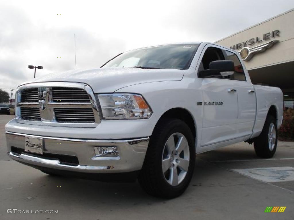 2011 Ram 1500 Big Horn Quad Cab 4x4 - Bright White / Dark Slate Gray/Medium Graystone photo #7