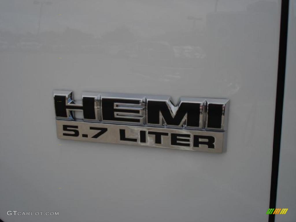 2011 Ram 1500 Big Horn Quad Cab 4x4 - Bright White / Dark Slate Gray/Medium Graystone photo #19