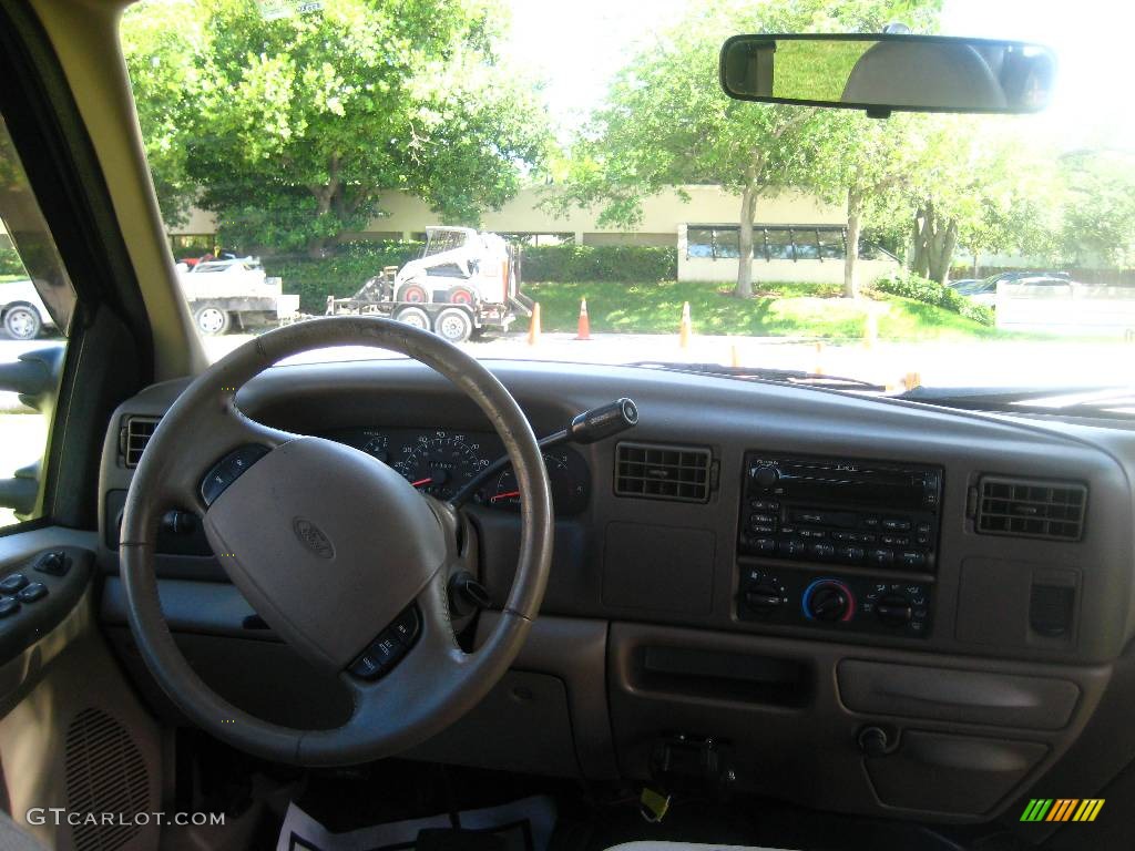 2000 F350 Super Duty Lariat Crew Cab Dually - Woodland Green Metallic / Medium Parchment photo #44