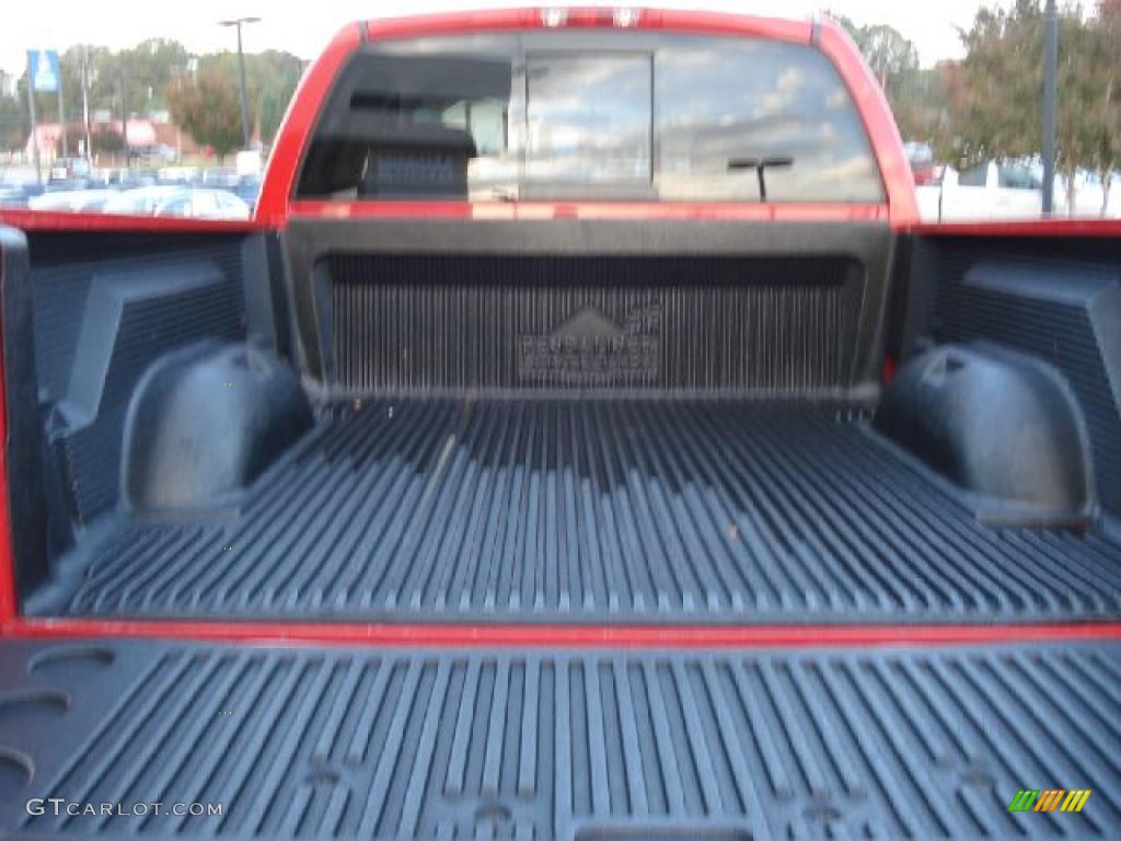 2005 Ram 1500 SLT Quad Cab - Flame Red / Dark Slate Gray photo #13