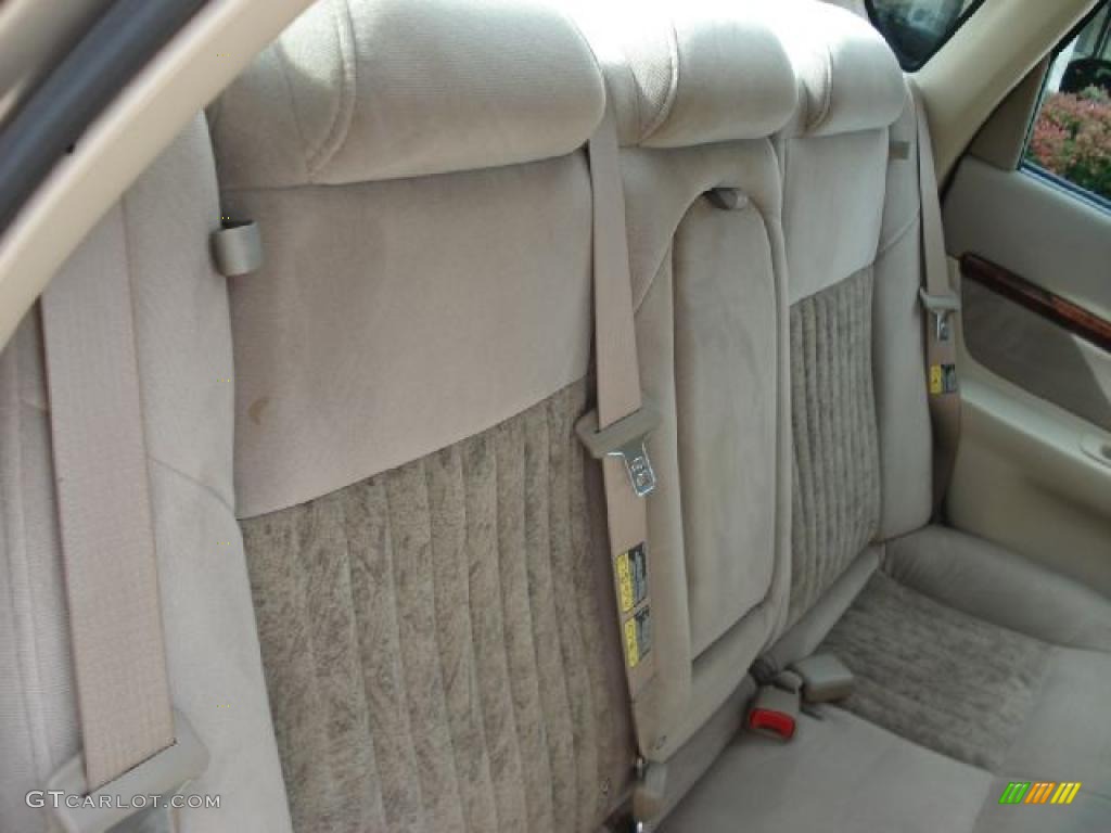 Neutral Beige Interior 2003 Chevrolet Impala LS Photo #38999294