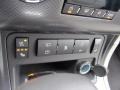 Light Gray/Ebony Controls Photo for 2011 Chevrolet Traverse #39001394