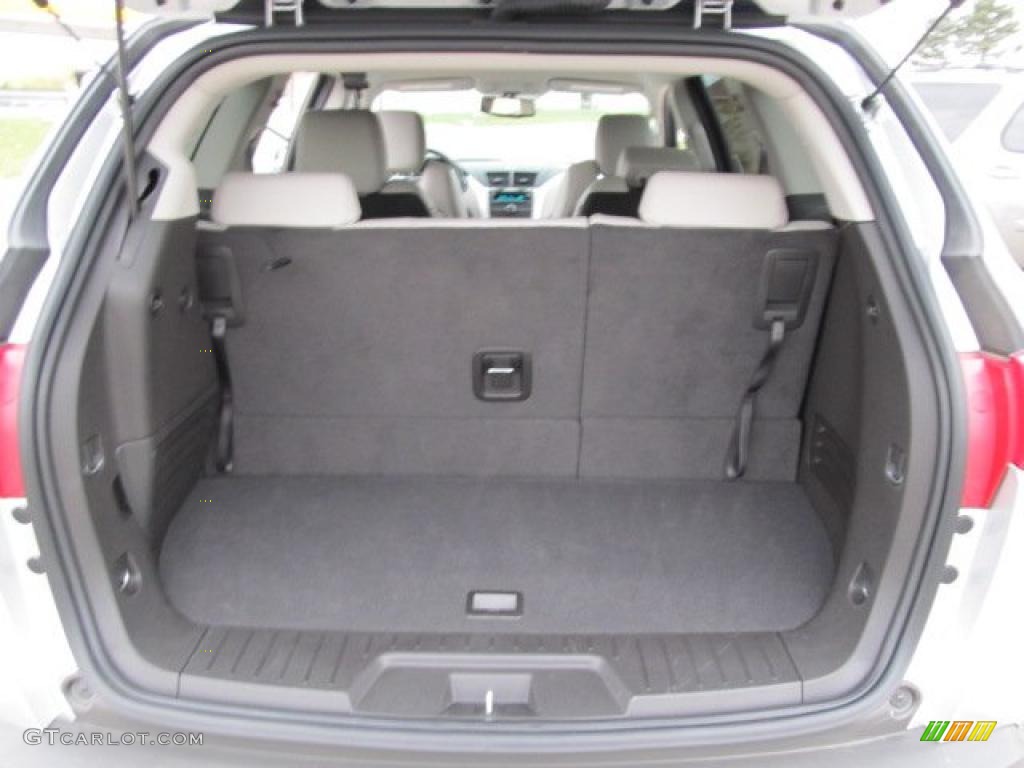 2011 Chevrolet Traverse LTZ AWD Trunk Photo #39001458