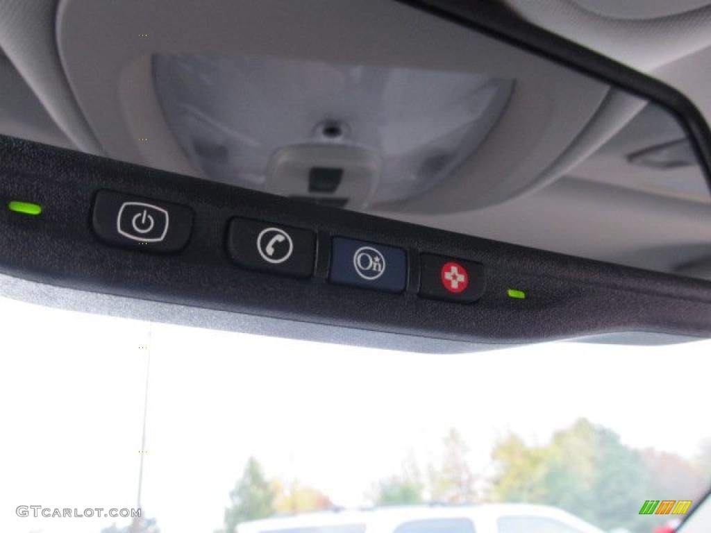 2010 Chevrolet Equinox LTZ AWD Controls Photo #39001674