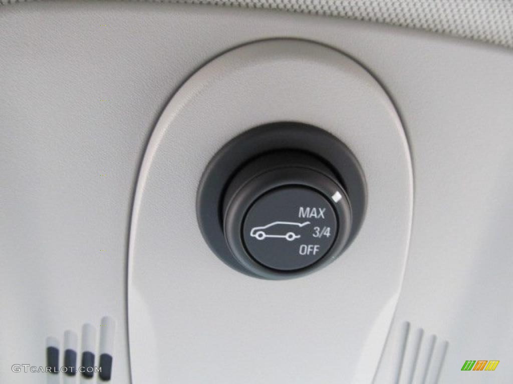 2010 Chevrolet Equinox LTZ AWD Controls Photo #39001690