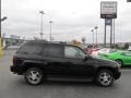Black - TrailBlazer LS 4x4 Photo No. 2