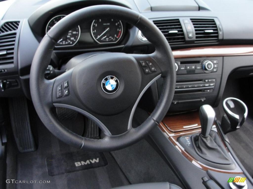 2008 BMW 1 Series 135i Coupe Black Steering Wheel Photo #39002582
