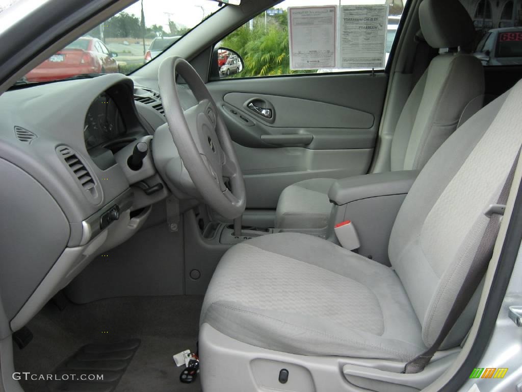 2005 Malibu Sedan - Galaxy Silver Metallic / Gray photo #8