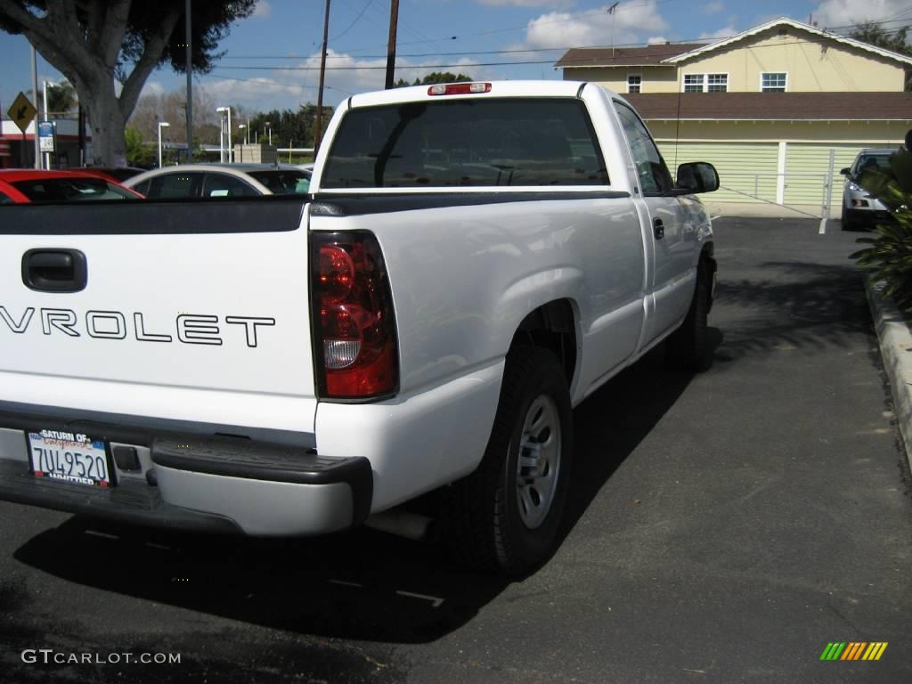 2005 Silverado 1500 Regular Cab - Summit White / Dark Charcoal photo #18