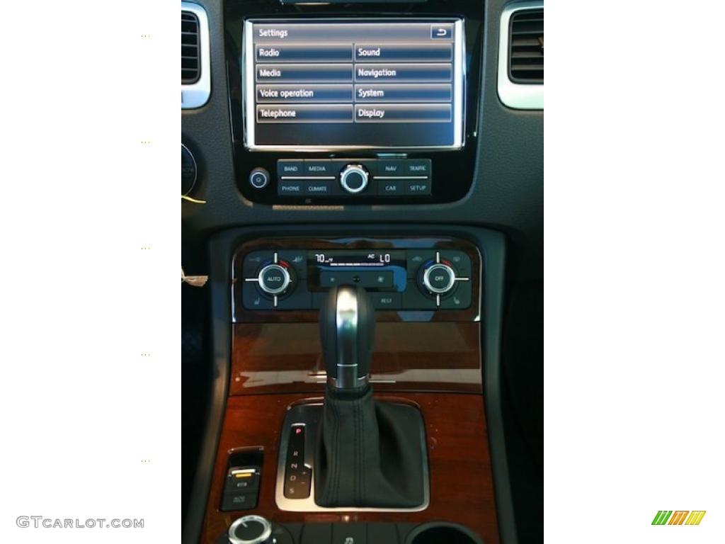 2011 Volkswagen Touareg VR6 FSI Lux 4XMotion 8 Speed Tiptronic Automatic Transmission Photo #39003902