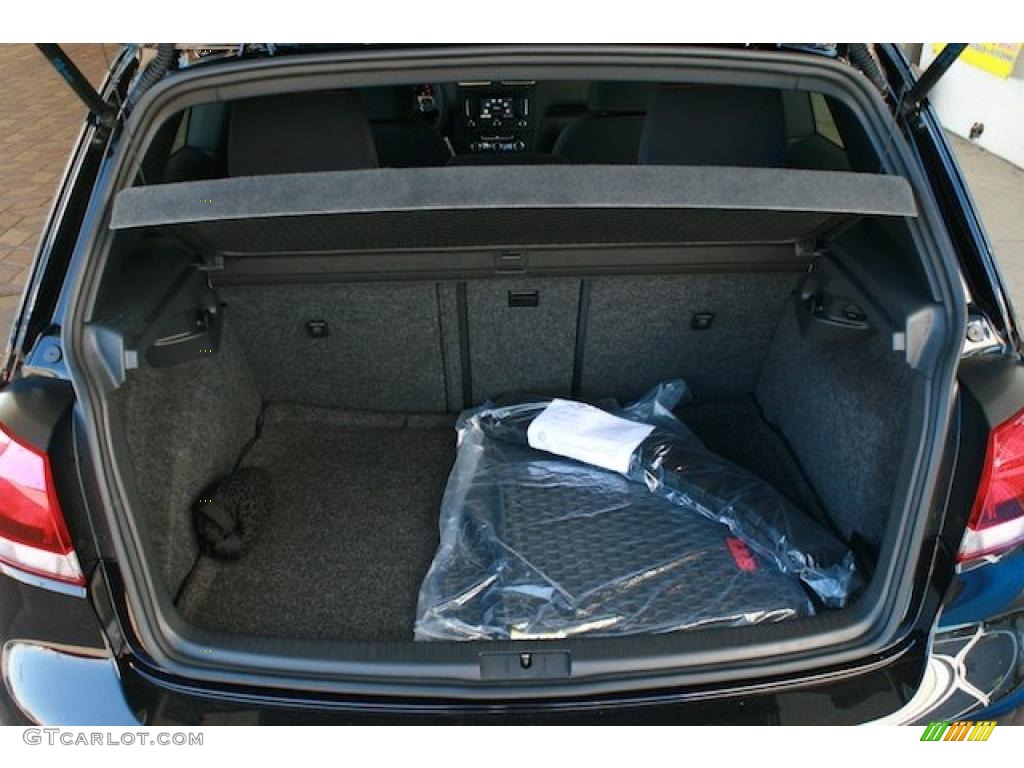 2011 Volkswagen GTI 2 Door Trunk Photo #39004634