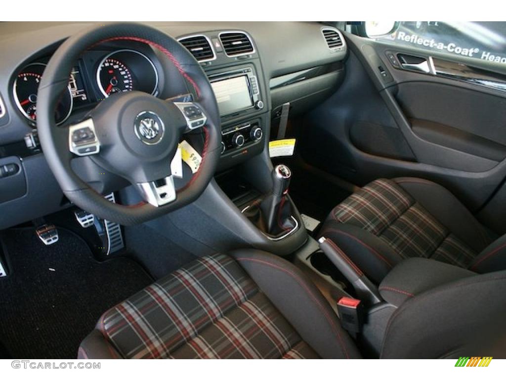 Interlagos Plaid Cloth Interior 2011 Volkswagen GTI 4 Door Photo #39004694