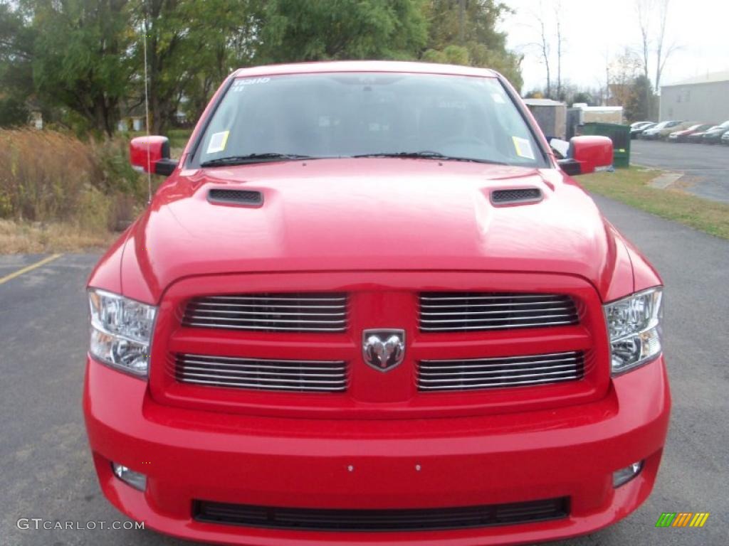 2011 Ram 1500 Sport Regular Cab 4x4 - Flame Red / Dark Slate Gray photo #16