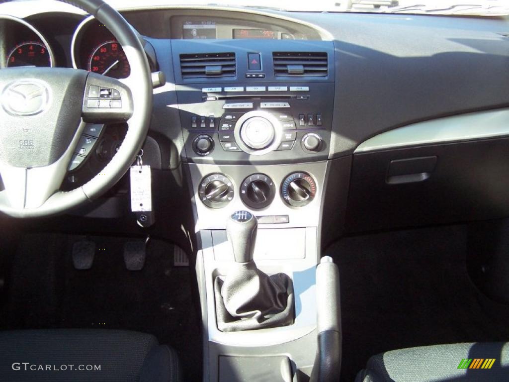 2010 MAZDA3 s Sport 4 Door - Graphite Mica / Black photo #8