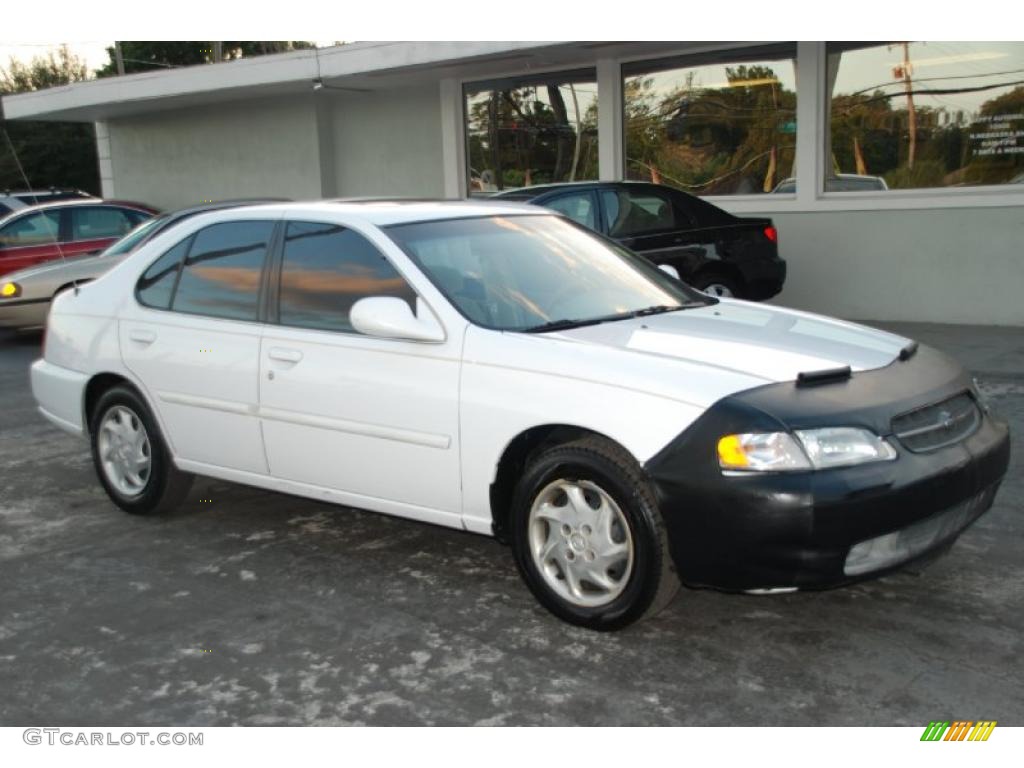 1998 Altima GXE - Cloud White / Tan photo #6
