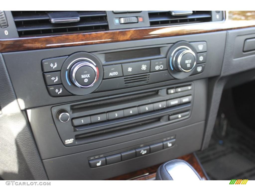2008 BMW 3 Series 335xi Coupe Controls Photo #39008123