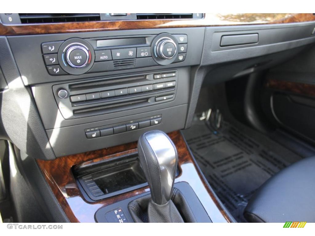2008 BMW 3 Series 335xi Coupe Controls Photo #39008139