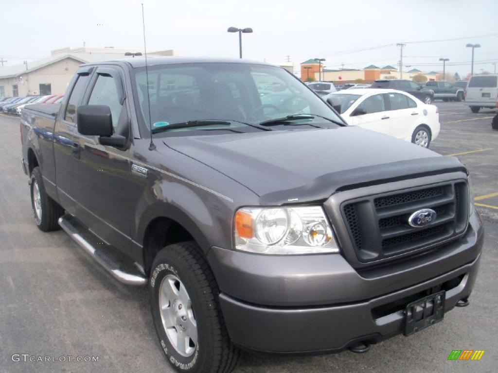 2006 F150 XL SuperCab 4x4 - Dark Shadow Grey Metallic / Medium/Dark Flint photo #13
