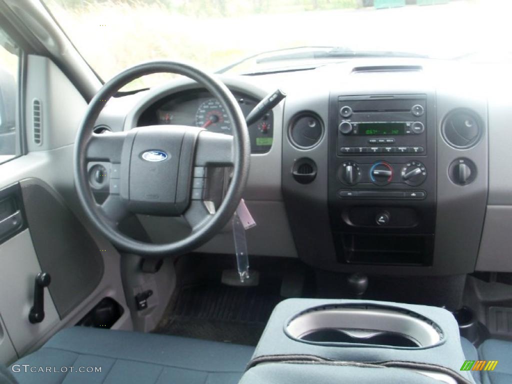 2006 F150 XL SuperCab 4x4 - Dark Shadow Grey Metallic / Medium/Dark Flint photo #22