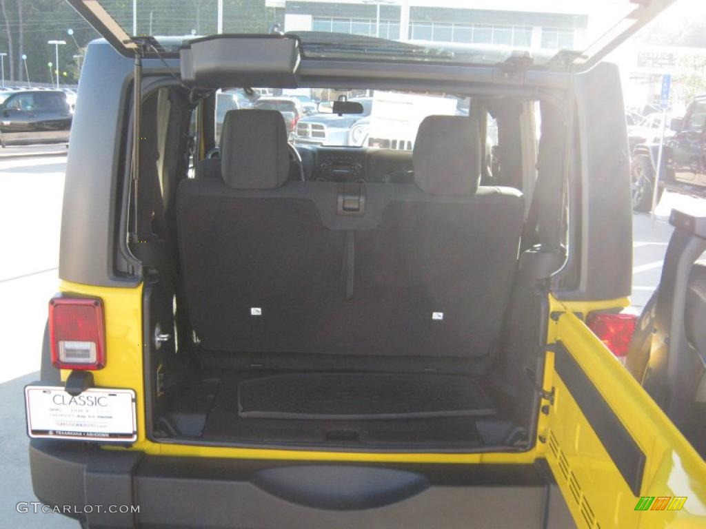 2011 Wrangler Sport 4x4 - Detonator Yellow / Black photo #17