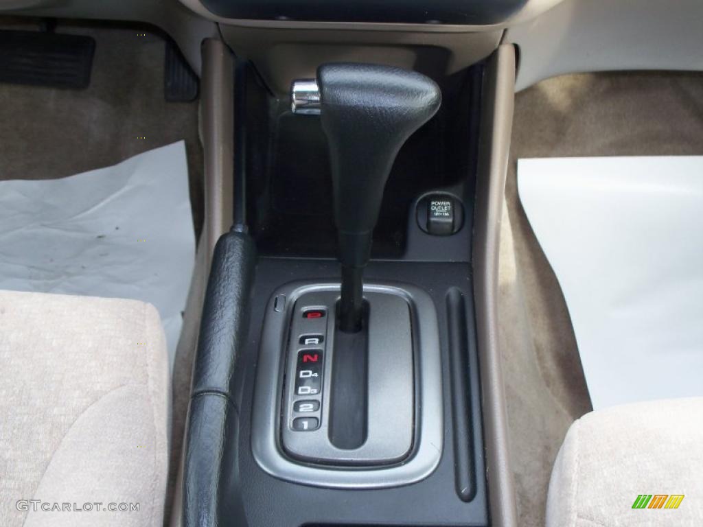 2002 Honda Accord LX Sedan 4 Speed Automatic Transmission Photo #39011183