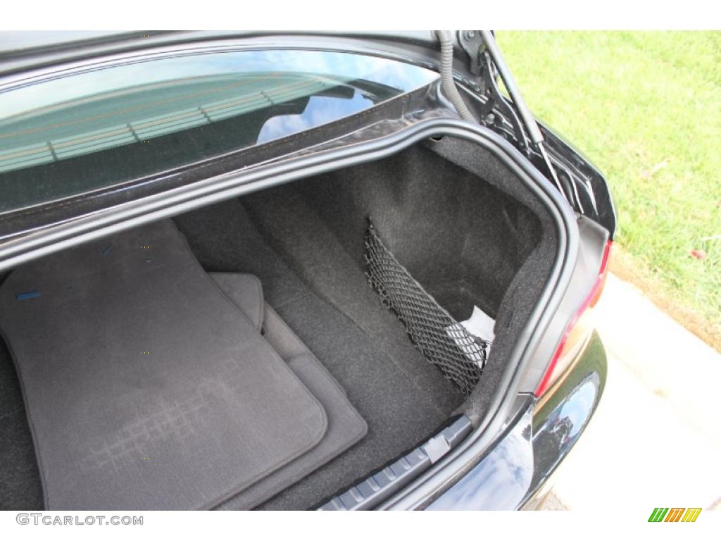 2009 BMW 1 Series 128i Coupe Trunk Photo #39012359
