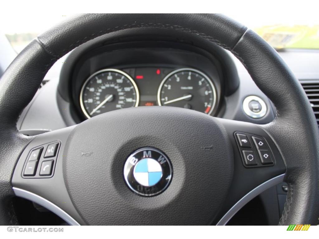 2009 BMW 1 Series 128i Coupe Controls Photo #39012435