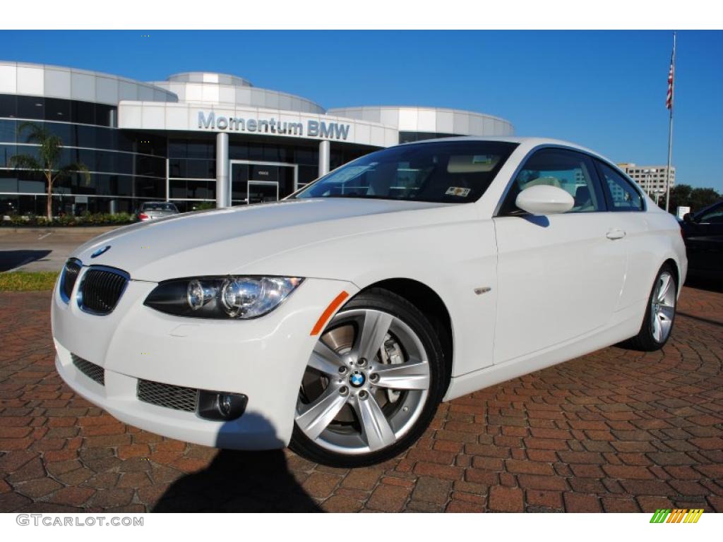 Alpine White BMW 3 Series