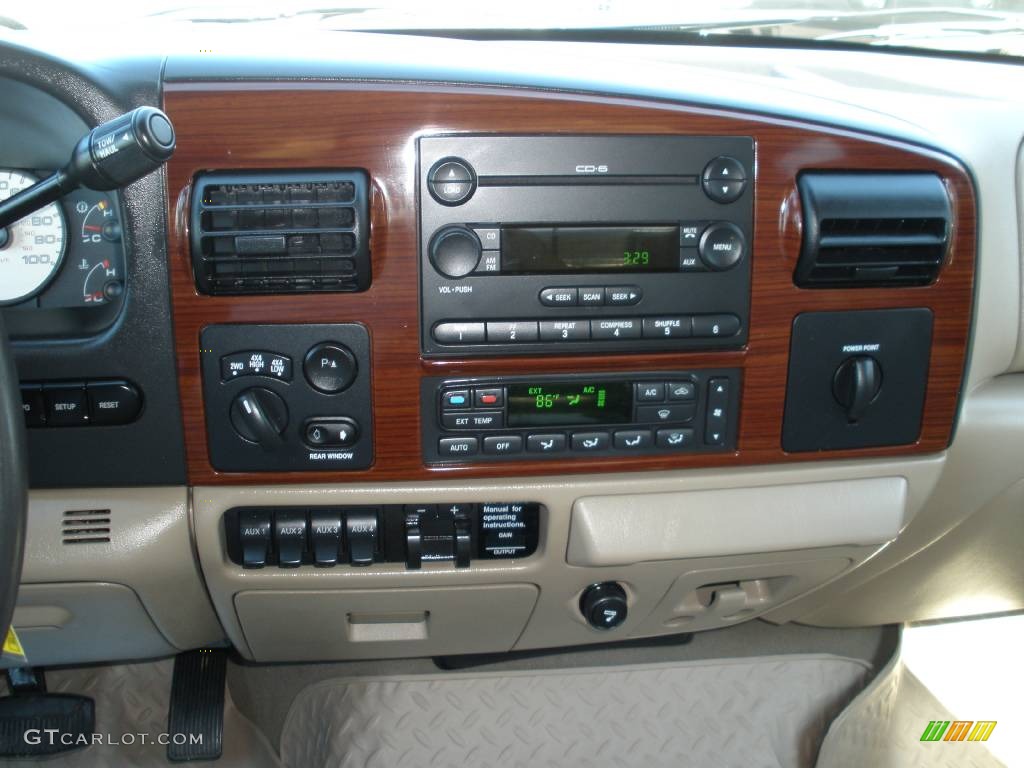 2006 F250 Super Duty Lariat Crew Cab 4x4 - Dark Stone Metallic / Tan photo #16