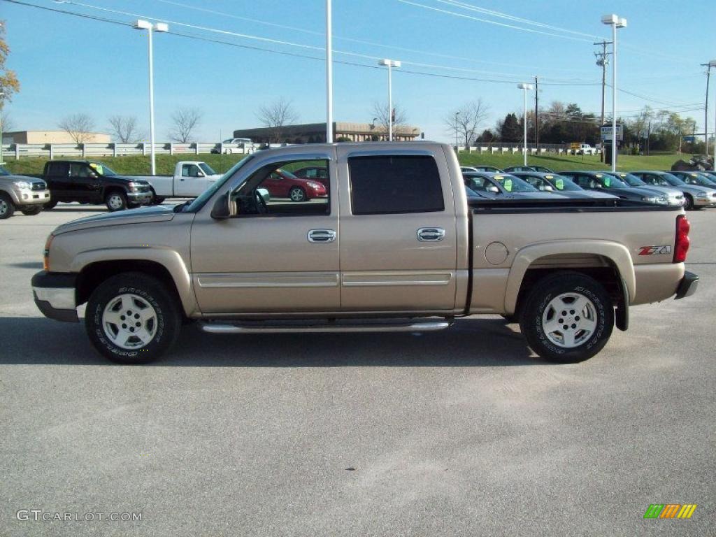 2005 Silverado 1500 Z71 Crew Cab 4x4 - Sandstone Metallic / Tan photo #12